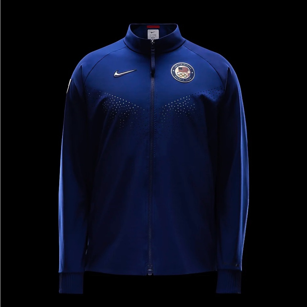 Team USA - Olympics Medal Ceremony
Men's Nike Jacket size men’s XL